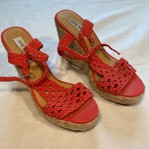 Steve Madden Wedge Sandals 8